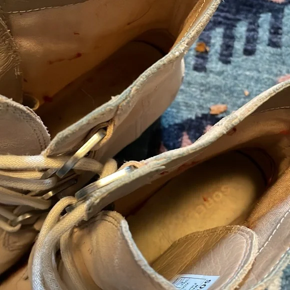 SOREL cate lace up boots. - Picture 6 of 8